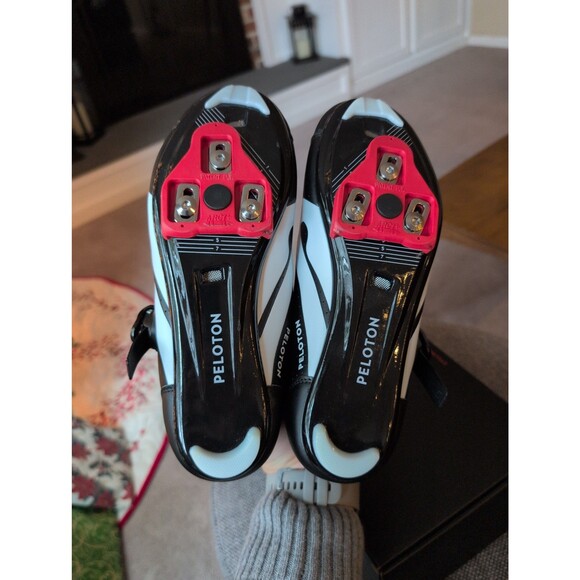 Perfect Peloton cycling shoes with look delta cleats and box EU 39 US women's 8 - Picture 6 of 7